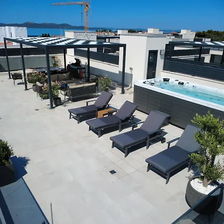 Olive Sea View Penthouse Lägenhet *